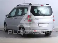 2017 Ford Tourneo