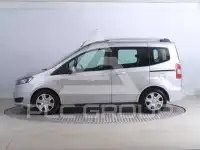 2017 Ford Tourneo