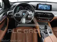 2018 BMW 523