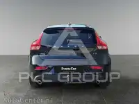 2018 Volvo V40