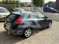 2018 Volvo V40