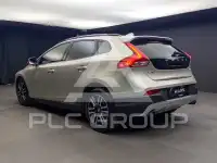 2018 Volvo V40