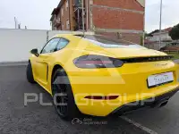 2018 Porsche Cayman