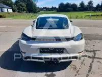 2018 Porsche Cayman