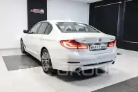 2019 BMW 523