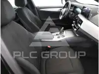 2019 BMW 523