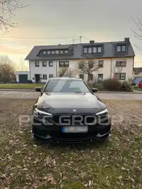 2019 BMW 523