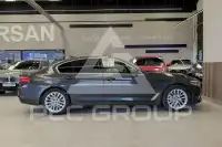 2019 BMW 523