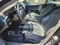 2019 BMW 523