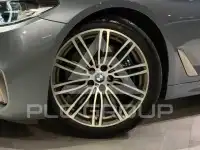 2019 BMW 523