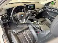 2019 BMW 523