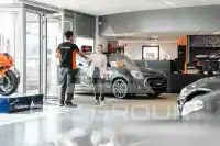 2019 BMW 523