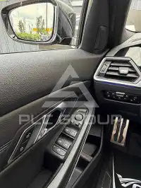 2019 BMW 330