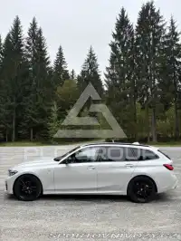 2019 BMW 330