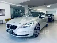 2019 Volvo V40