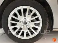 2019 Peugeot Traveller