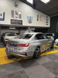 2020 BMW 330