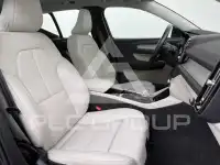 2020 Volvo XC40