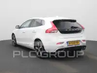 2020 Volvo V40
