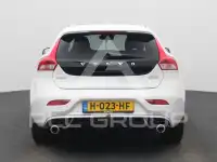 2020 Volvo V40