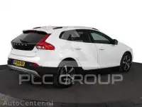 2020 Volvo V40