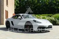 2020 Porsche Cayman