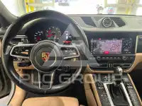 2020 Porsche MACAN