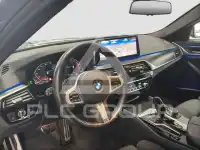 2021 BMW 523