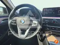 2021 BMW 523