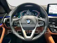 2021 BMW 523