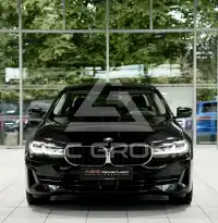 2021 BMW 523