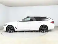2021 BMW 523