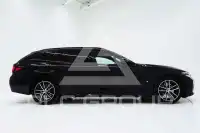 2021 BMW 523