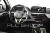 2021 BMW 523