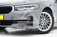 2021 BMW 523