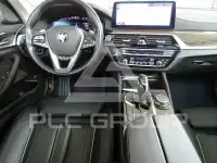 2021 BMW 523