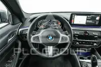 2021 BMW 523
