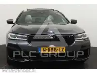 2021 BMW 523