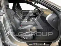 2021 BMW M8
