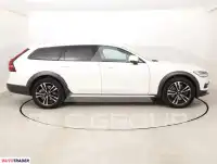 2021 Volvo V90