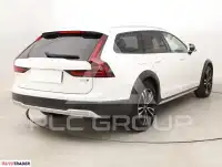 2021 Volvo V90