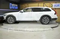 2021 Volvo V90