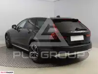 2021 Volvo V90