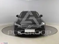 2021 Volvo V90