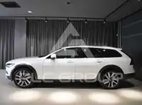 2021 Volvo V90