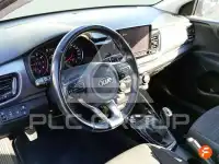 2021 KIA Stonic