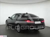 2022 BMW 523
