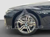 2022 BMW 523