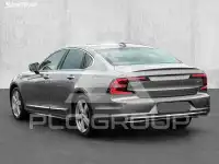 2022 Volvo S90
