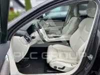 2022 Volvo V90
